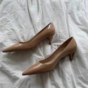 Stuart Weitzman nude patent leather kitten heel